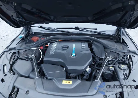 2018 BMW 740E xDrive Iperformance из США, поврежденный, VIN WBA7J2C54JG938166